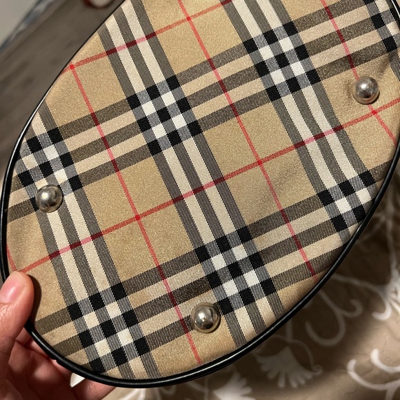 Vintage Burberry bucket bag - Picture 7 of 7